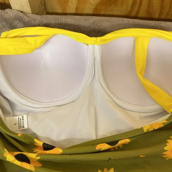 Retro stage size L one piece bathing suit - Picture 3 of 9